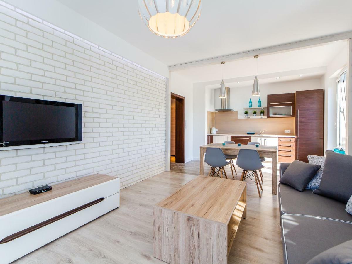 M&M Apartamenty Kolobrzeg Bagian luar foto