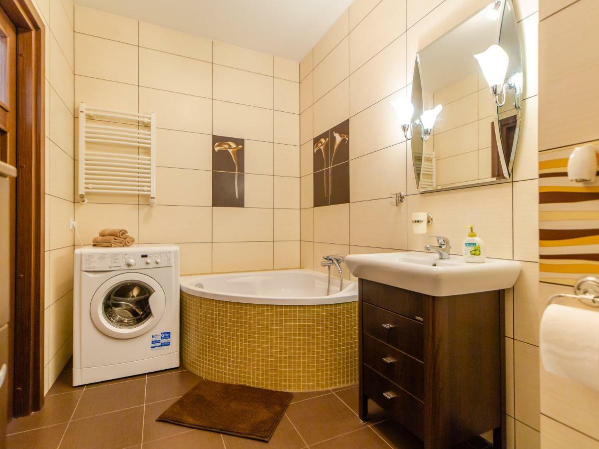 M&M Apartamenty Kolobrzeg Bagian luar foto