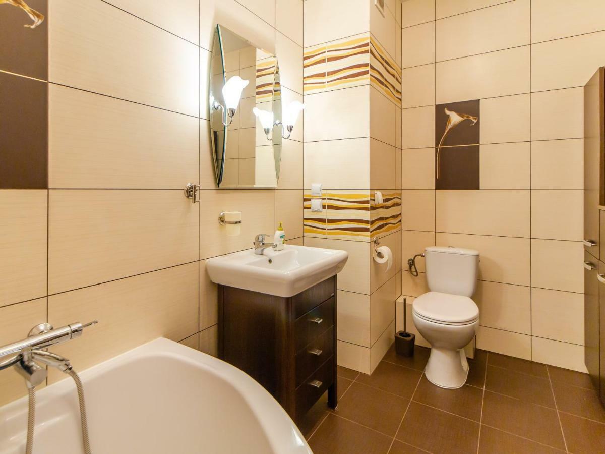 M&M Apartamenty Kolobrzeg Bagian luar foto